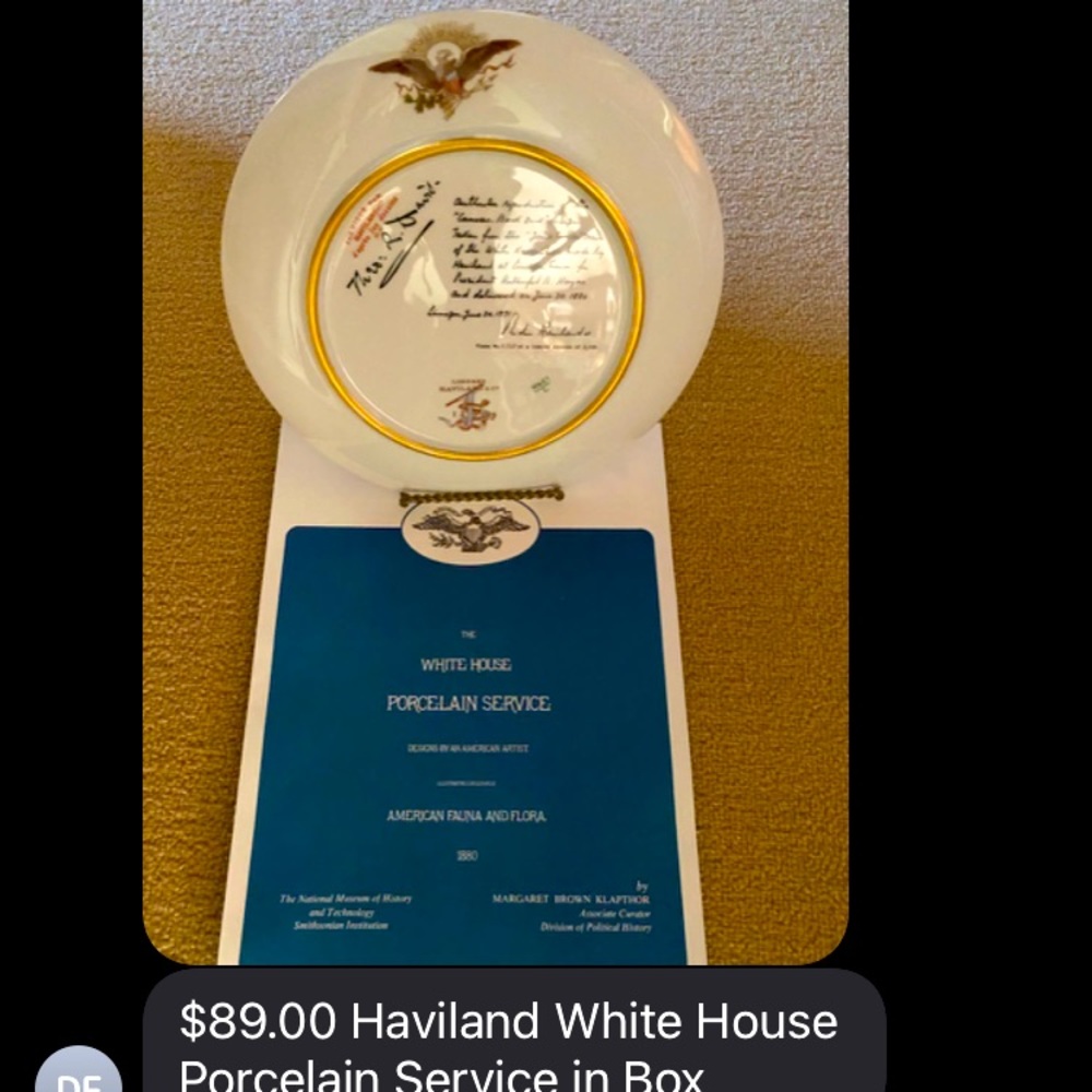 2 Havilland White House china plates comes in their own box